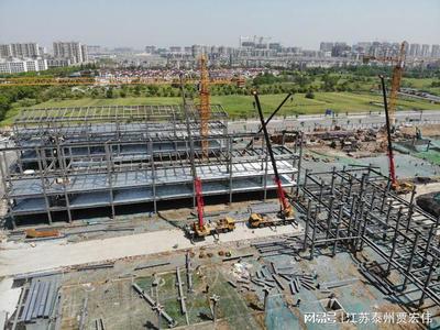 泰州市:加緊施工,首個(gè)裝配式鋼結(jié)構(gòu)學(xué)校框架已過(guò)半